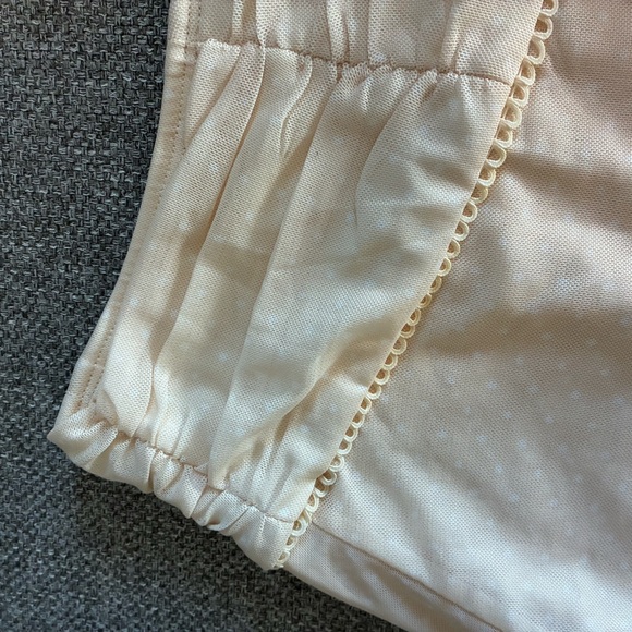 NWT Edikted Oceana Cream Mini Skirt with Slit Y2K Coquette Minimal Extra Large - Picture 8 of 9